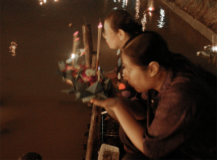 loy krathong