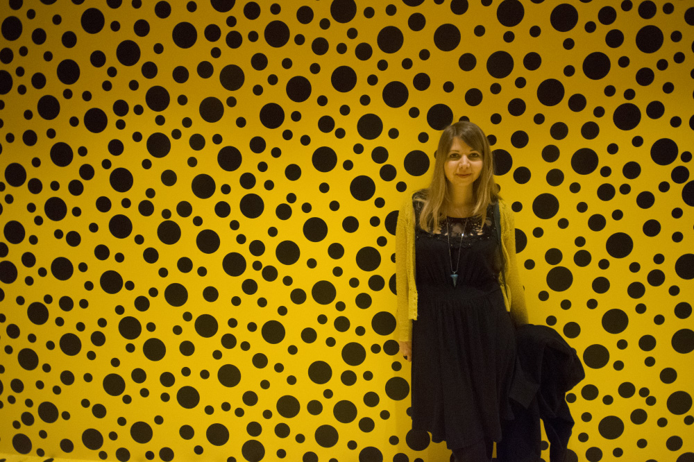 how to gracefully disappear in a room